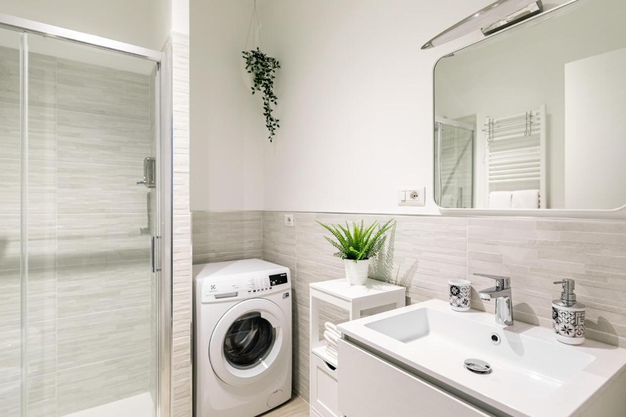 Casa Di Sophy Apartment Милано Екстериор снимка